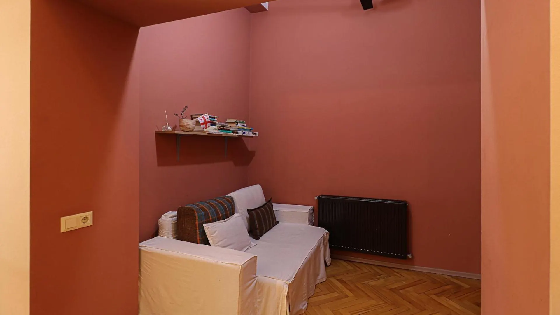 Spacious 1Br Apartment In The Heart Of Tbilisi