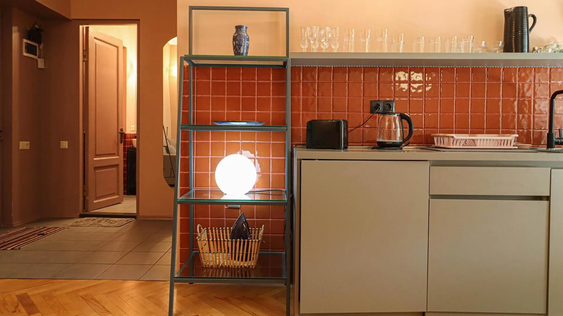 Spacious 1Br Apartment In The Heart Of Tbilisi 0*,  Gruzie