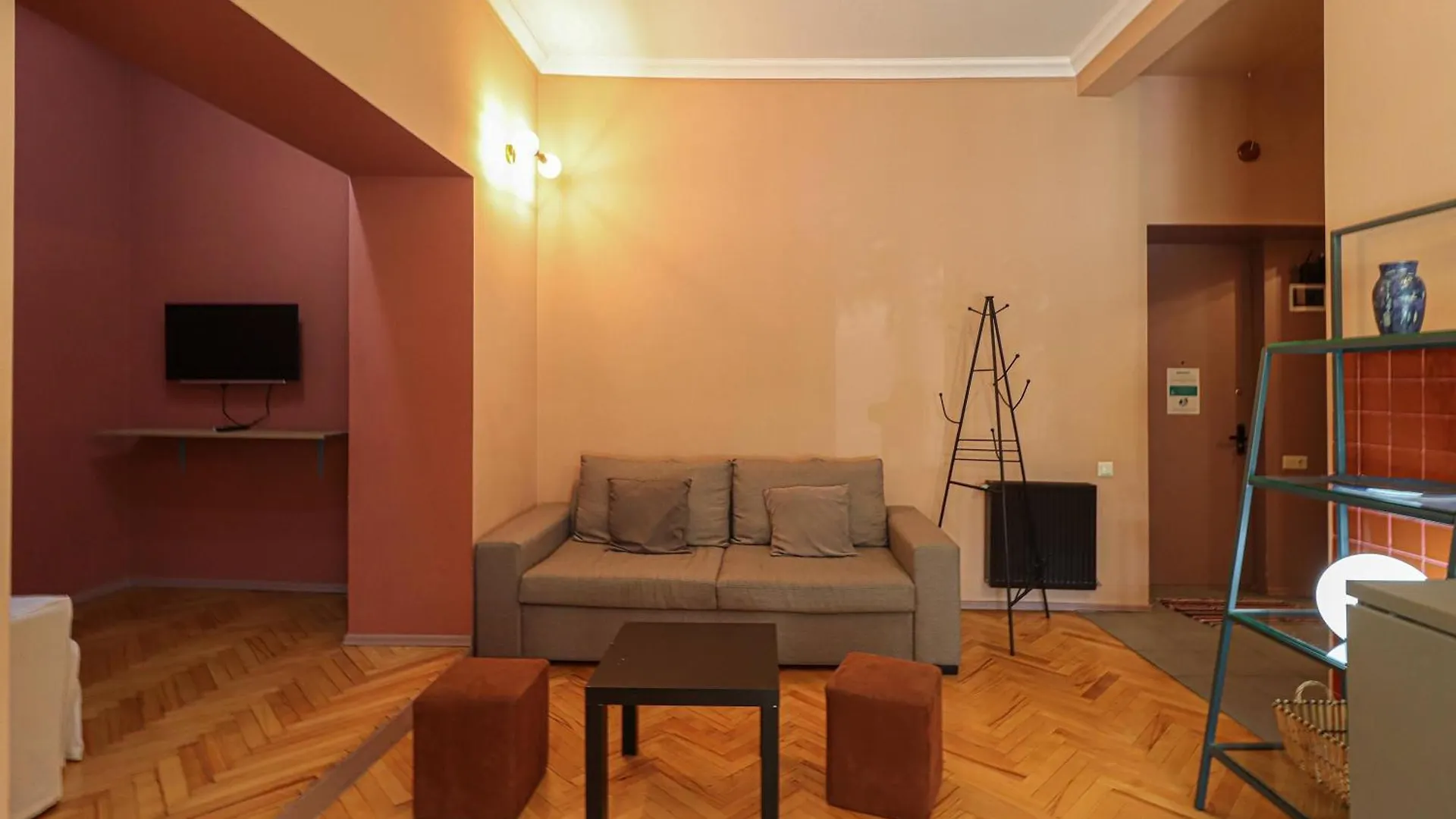 Spacious 1Br Apartment In The Heart Of Tbilisi